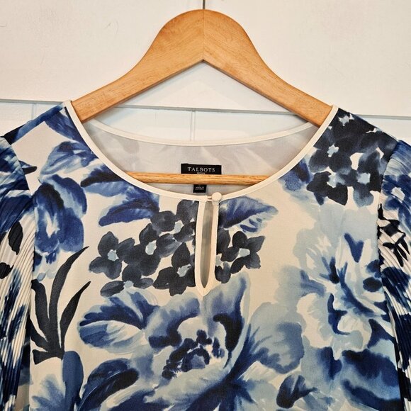 TALBOTS Blue and White Floral Long Sleeve Blouse Pleated Sleeves, Size Small - Picture 2 of 9